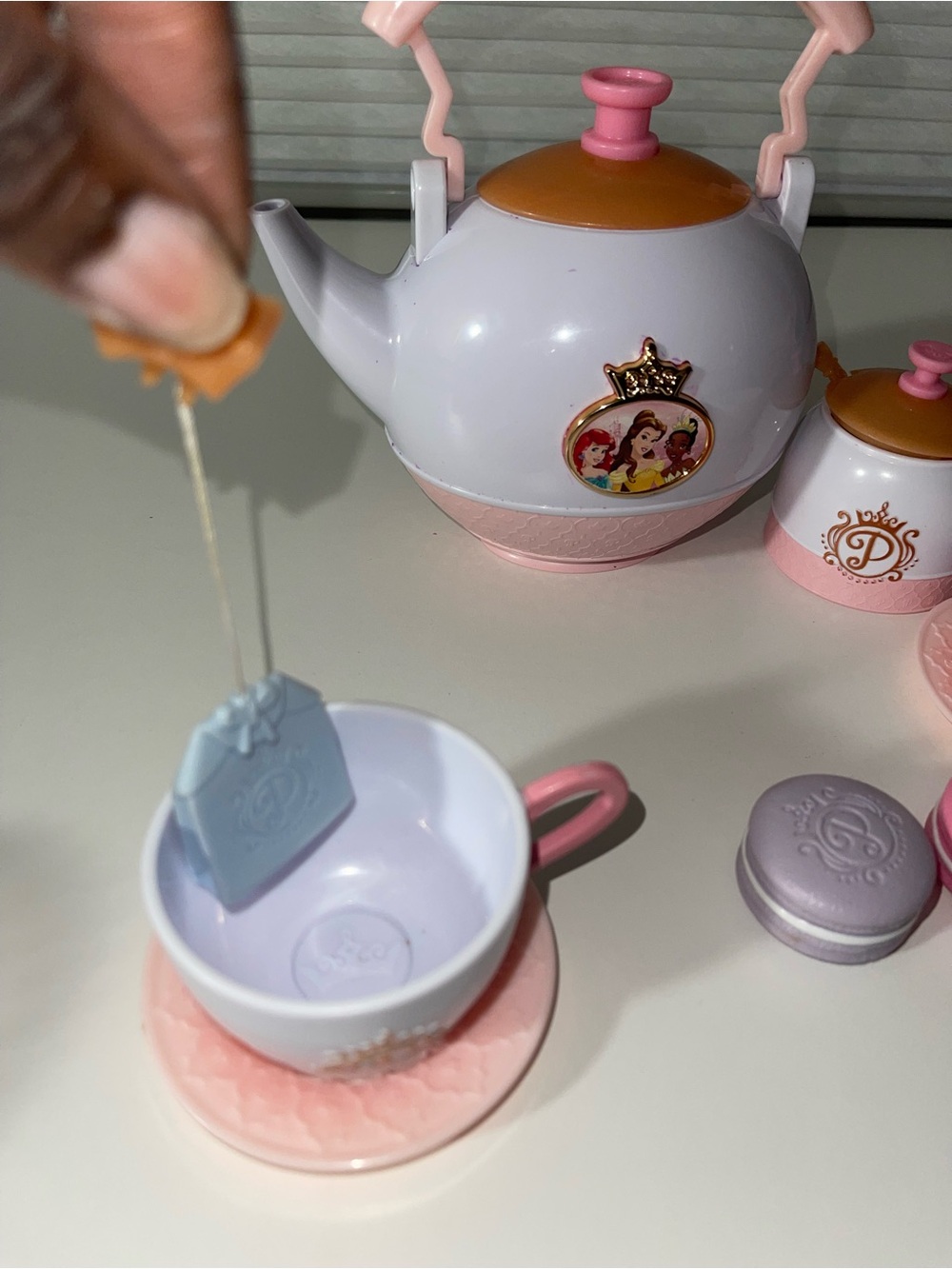 Disney Princess Style Collection Sweet Stylin' Tea Set - Picture 2 of 3